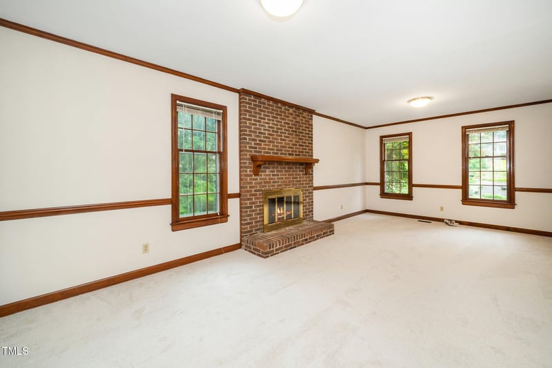 5800 Heatherbrook Cir, Raleigh, NC 27612
