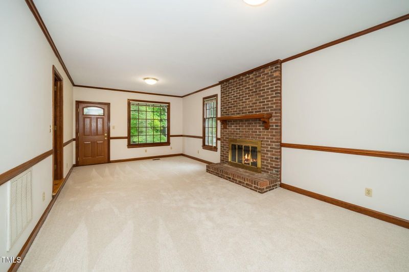 5800 Heatherbrook Cir, Raleigh, NC 27612