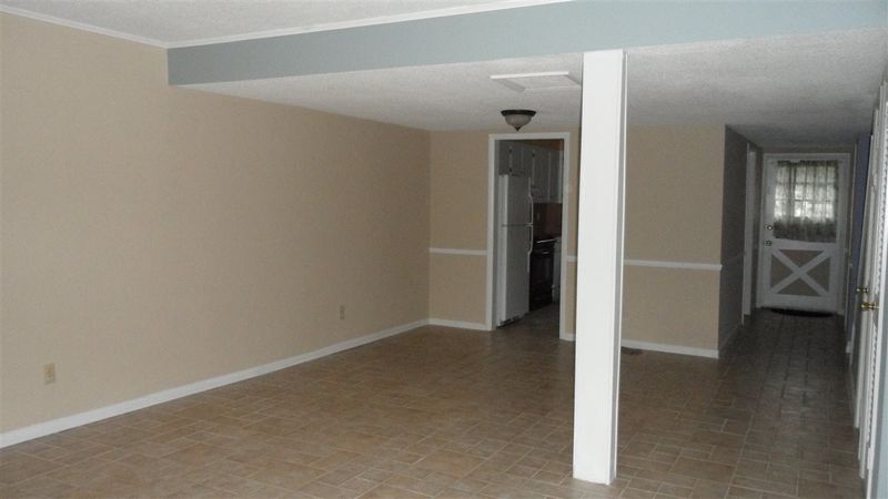 5800 Nottoway Ct #E, Raleigh, NC 27609
