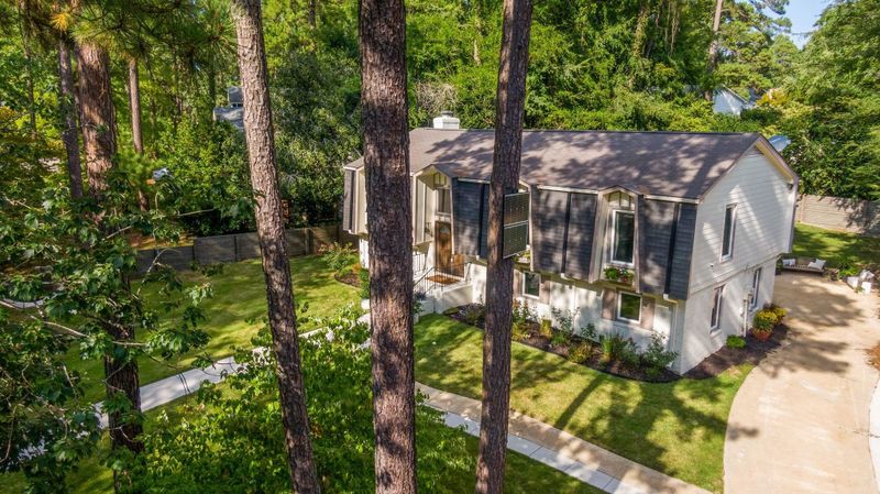 5800 Timber Ridge Dr, Raleigh, NC 27609