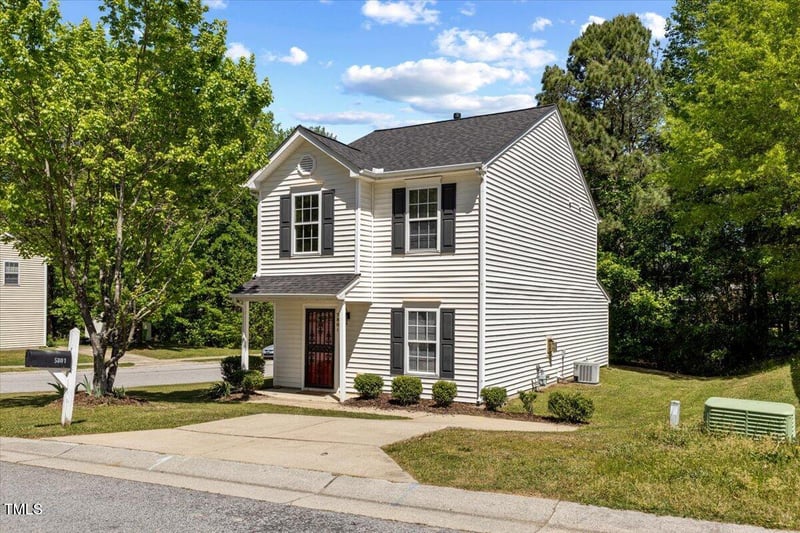 5801 Forest Point Rd, Raleigh, NC 27610