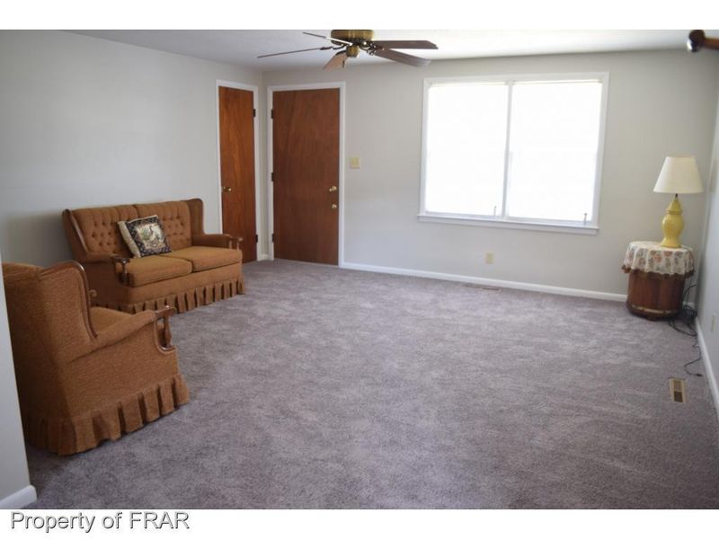5801 Mcdaniel Dr, Sanford, NC 27332