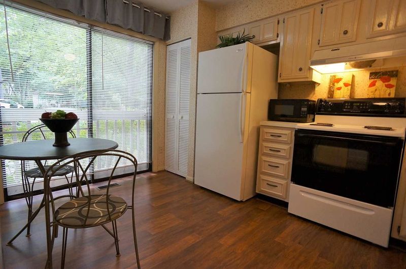 5803 Mapleridge Rd, Raleigh, NC 27609