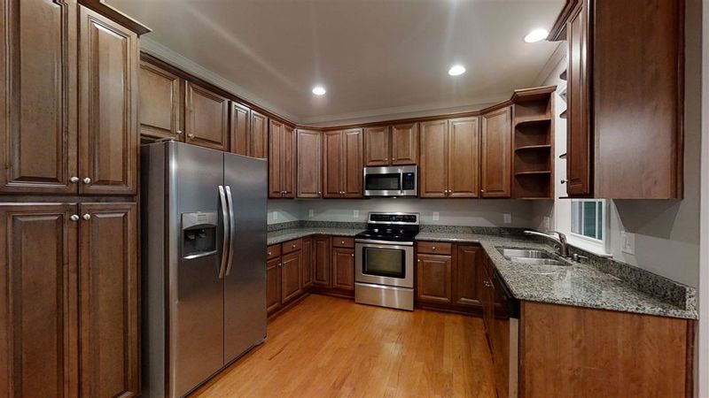 5803 Meadow Rn, Knightdale, NC 27545