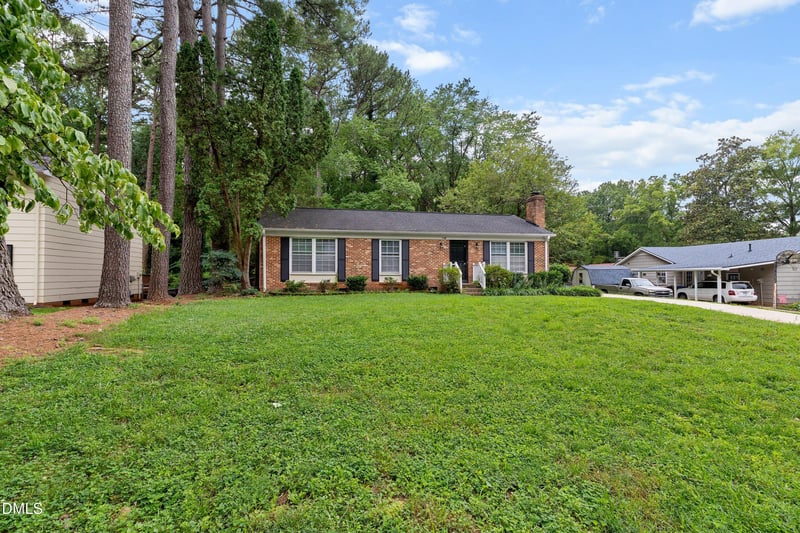 5804 Caledonia St, Raleigh, NC 27609