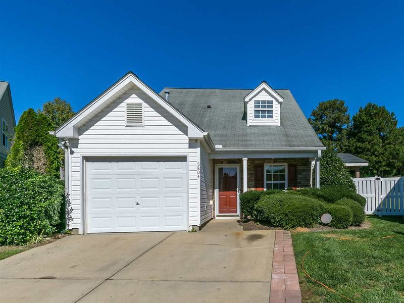 5804 Cherryrain Ct, Raleigh, NC 27610