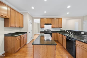 5804 Claribel Ct, Raleigh, NC 27612
