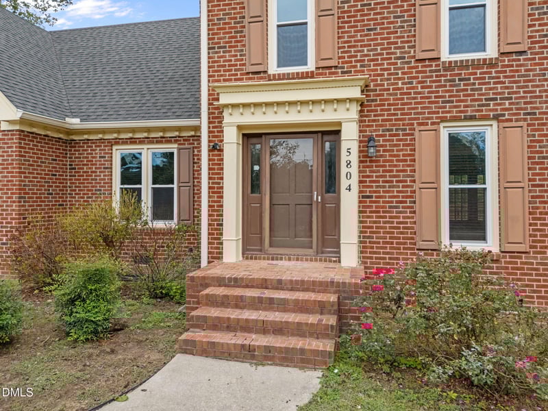 5804 Devon Cir, Raleigh, NC 27604