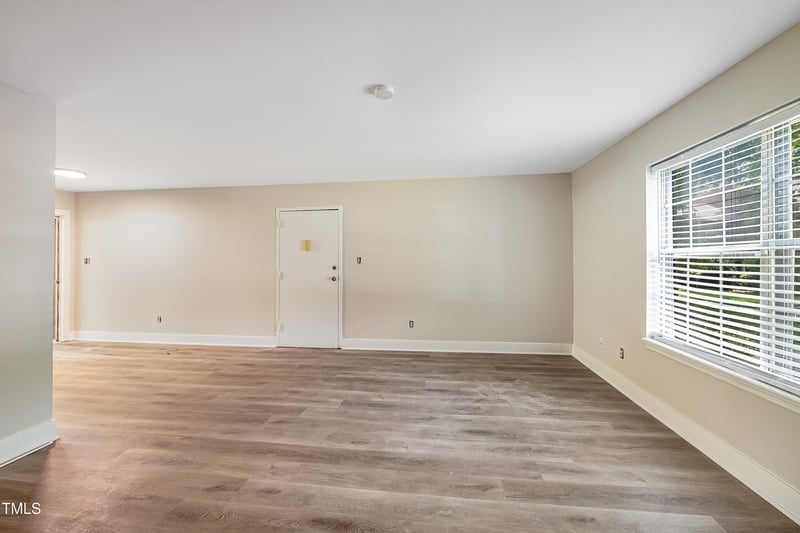 5804 Falls Of Neuse Rd #E, Raleigh, NC 27609