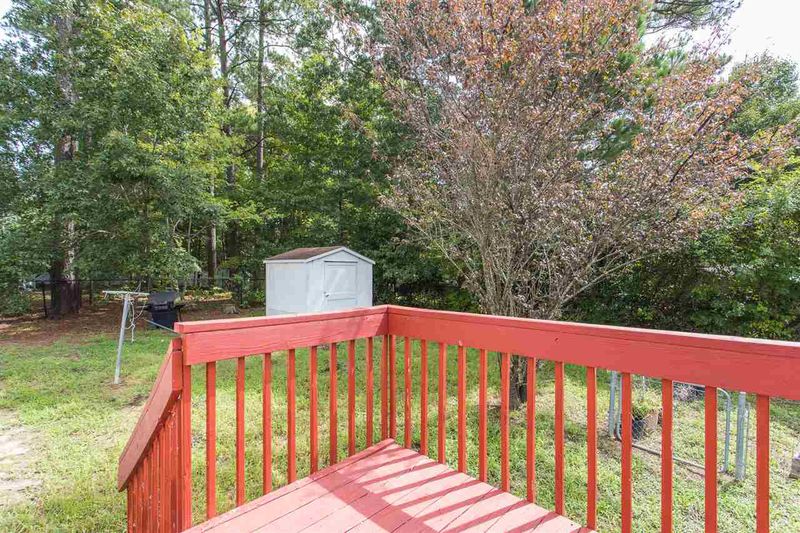 5804 Hadrian Dr, Durham, NC 27703