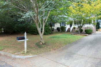 5804 Heatherbrook Cir, Raleigh, NC 27612