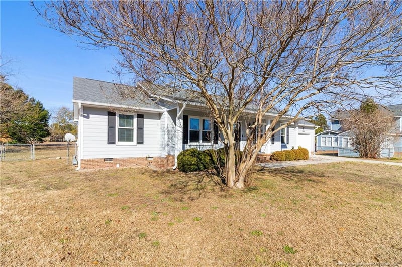 5804 Highstan Ct, Fayetteville, NC 28304