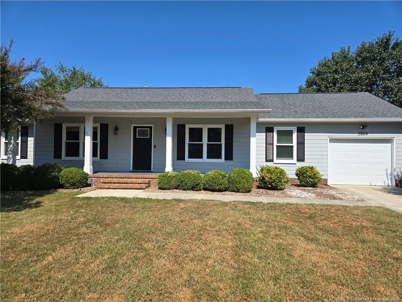 5804 Highstan Ct, Fayetteville, NC 28304