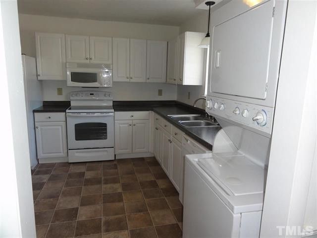 5804 Nottoway Ct #B, Raleigh, NC 27612