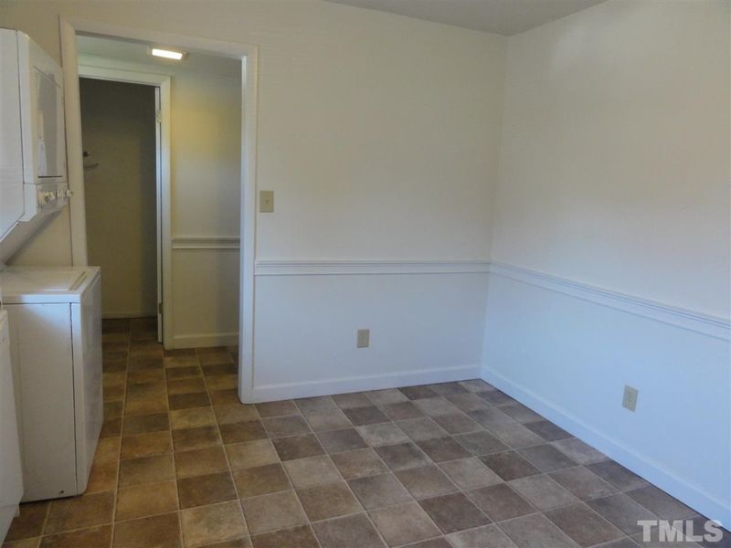 5804 Nottoway Ct #B, Raleigh, NC 27612