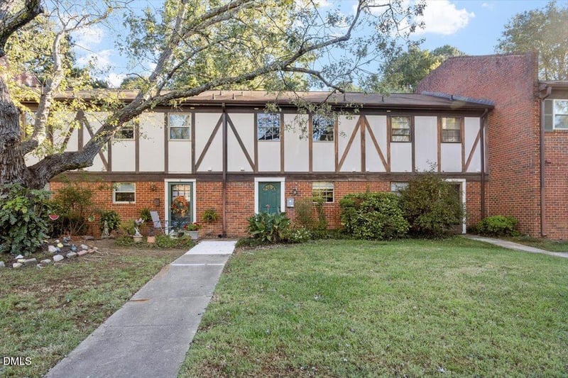 5804 Nottoway Ct #E, Raleigh, NC 27609