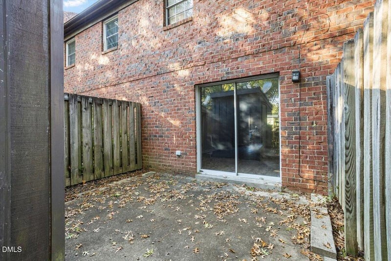 5804 Nottoway Ct #E, Raleigh, NC 27609