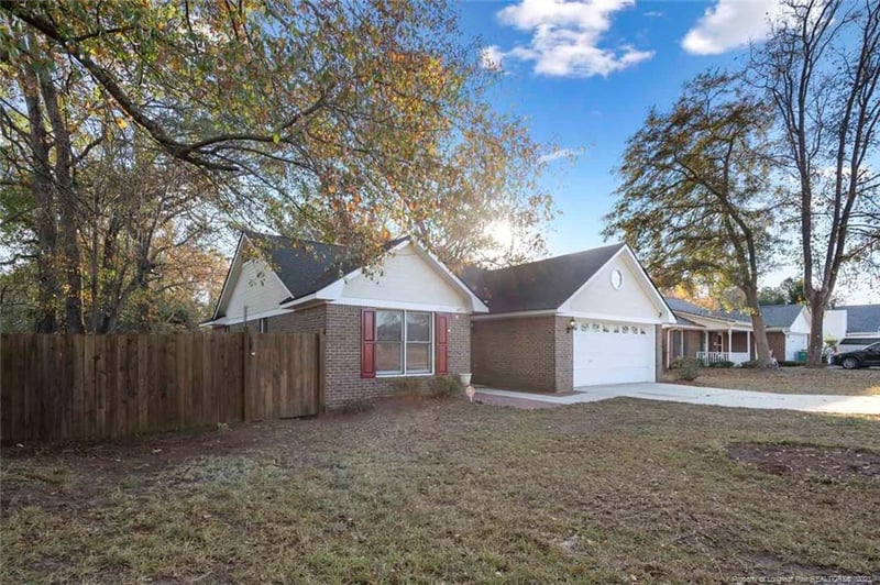 5805 Bloomsbury Dr, Fayetteville, NC 28306