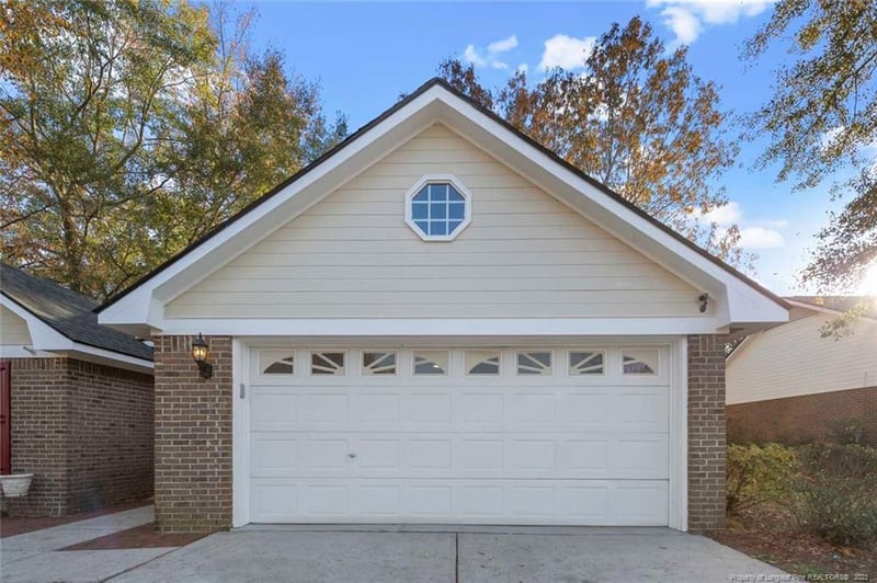 5805 Bloomsbury Dr, Fayetteville, NC 28306