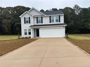 5805 Panther Dr, Hope Mills, NC 28348