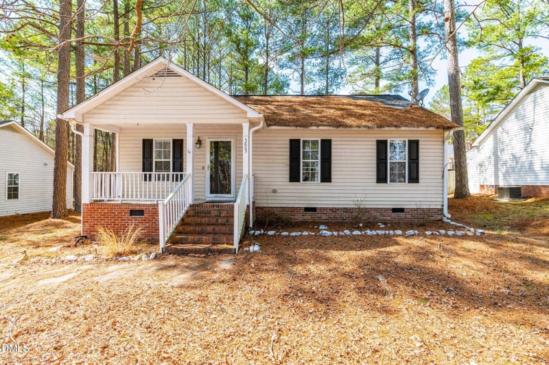 5805 Seward Dr, Knightdale, NC 27545