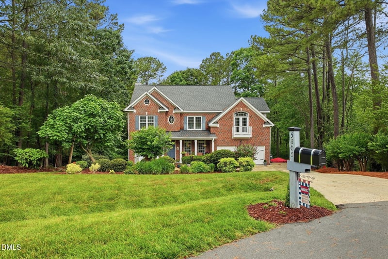 5805 Valley Mist Ct, Raleigh, NC 27613