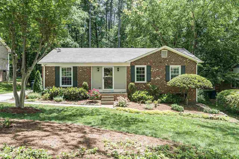 5805 Wintergreen Dr, Raleigh, NC 27609