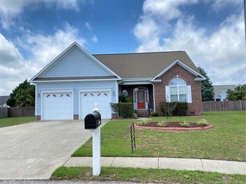 5806 Kessinger Ct, Hope Mills, NC 28348