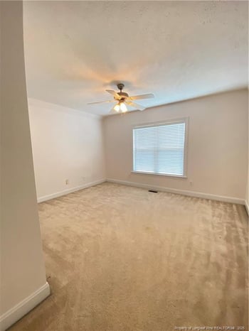 5806 Kessinger Ct, Hope Mills, NC 28348