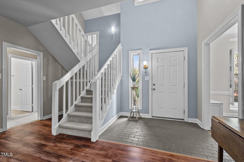 5806 Sentinel Dr, Raleigh, NC 27609