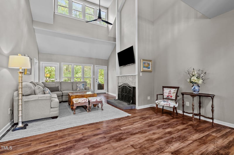 5806 Sentinel Dr, Raleigh, NC 27609