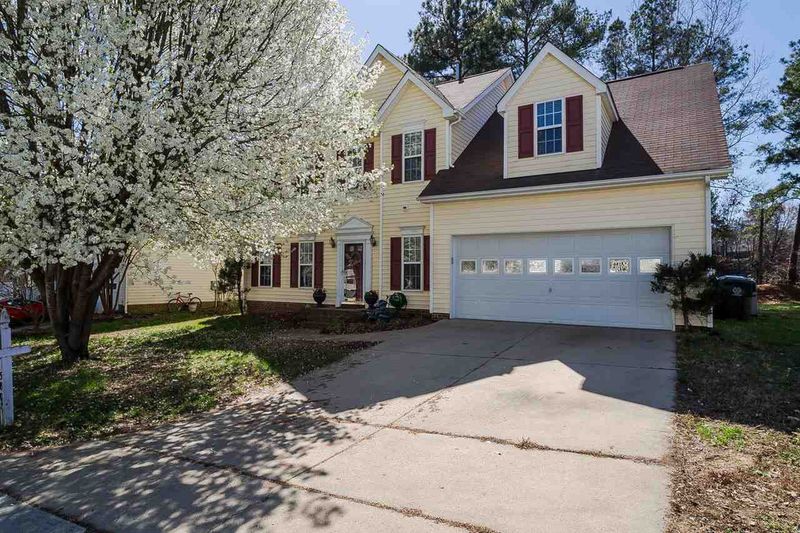 5808 Brookshadow Dr, Raleigh, NC 27610
