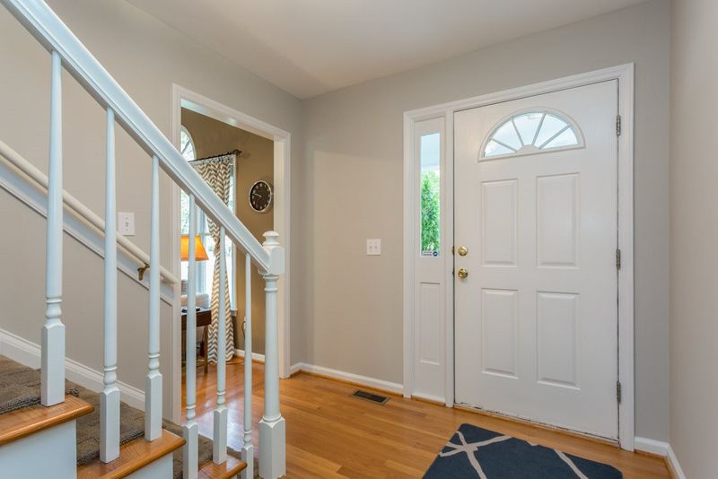 5808 Forest Ridge Dr, Durham, NC 27713