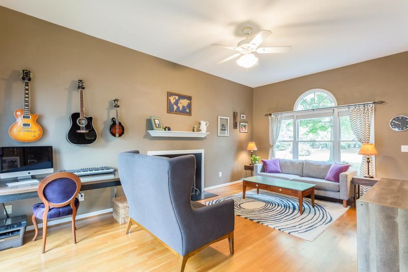 5808 Forest Ridge Dr, Durham, NC 27713