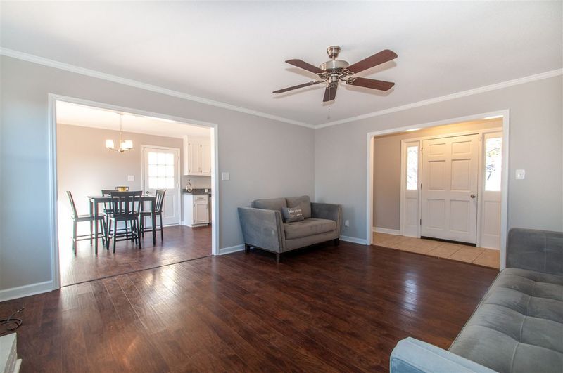5808 Iris Lake Ct, Raleigh, NC 27604