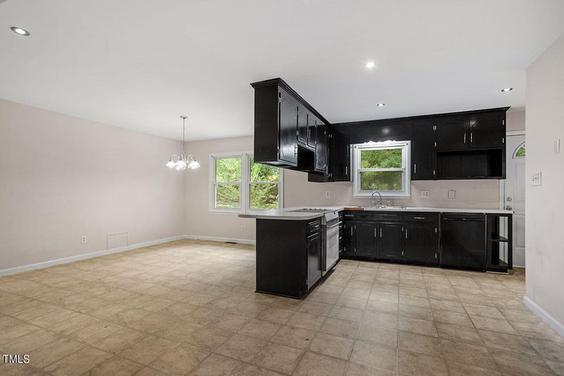 5808 Meadowbrook Rd, Raleigh, NC 27603