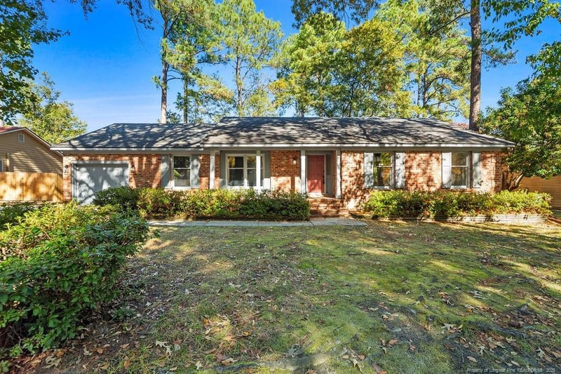 5808 Tuckertown Ln, Fayetteville, NC 28314