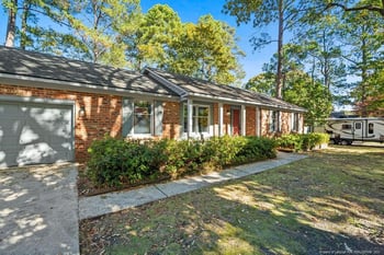 5808 Tuckertown Ln, Fayetteville, NC 28314