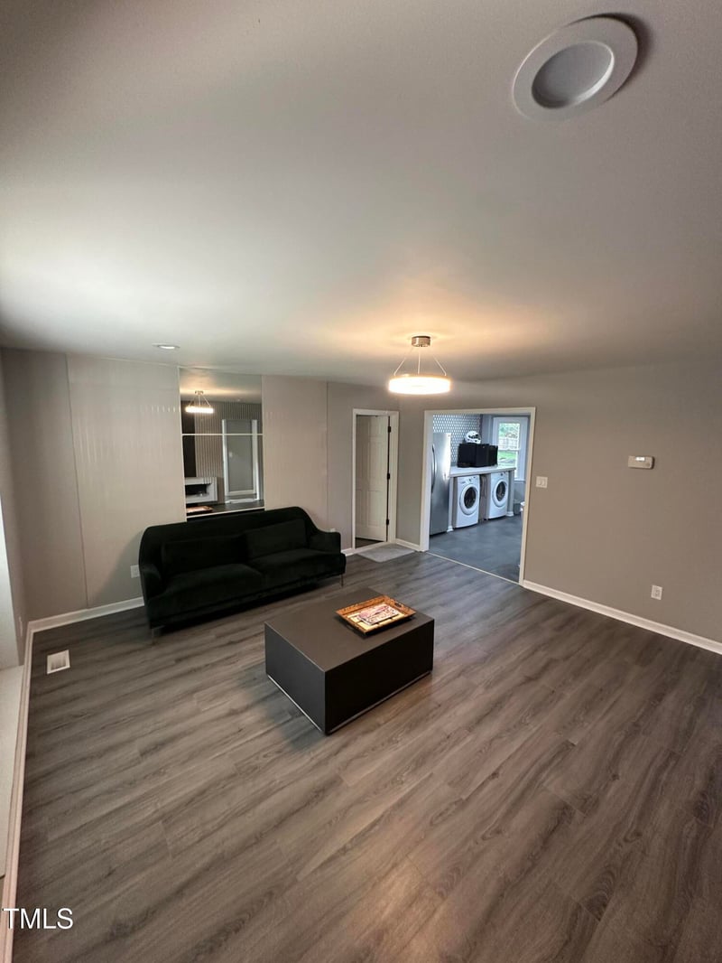 5809 Iris Lake Ct, Raleigh, NC 27604