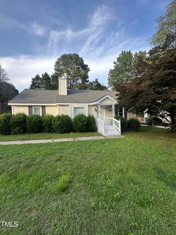 5809 Iris Lake Ct, Raleigh, NC 27604