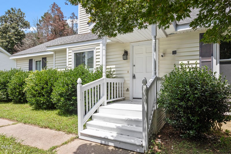 5809 Iris Lake Ct, Raleigh, NC 27604