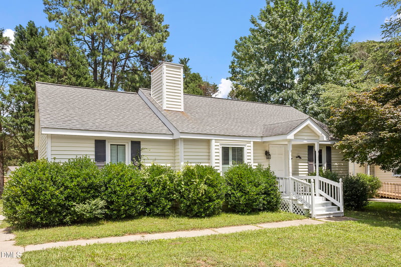 5809 Iris Lake Ct, Raleigh, NC 27604