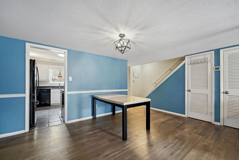 5809 Nottoway Ct #B, Raleigh, NC 27609