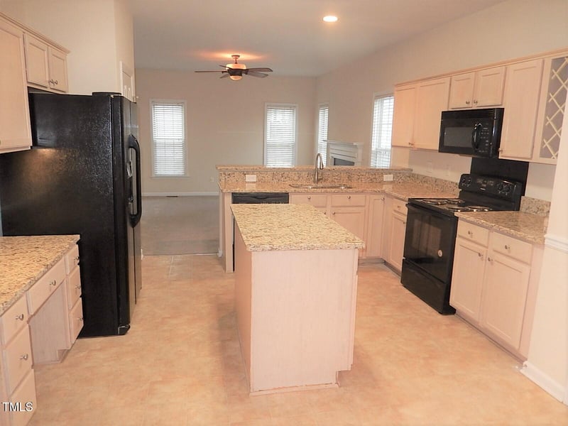 5809 Spirit Ct, Raleigh, NC 27610