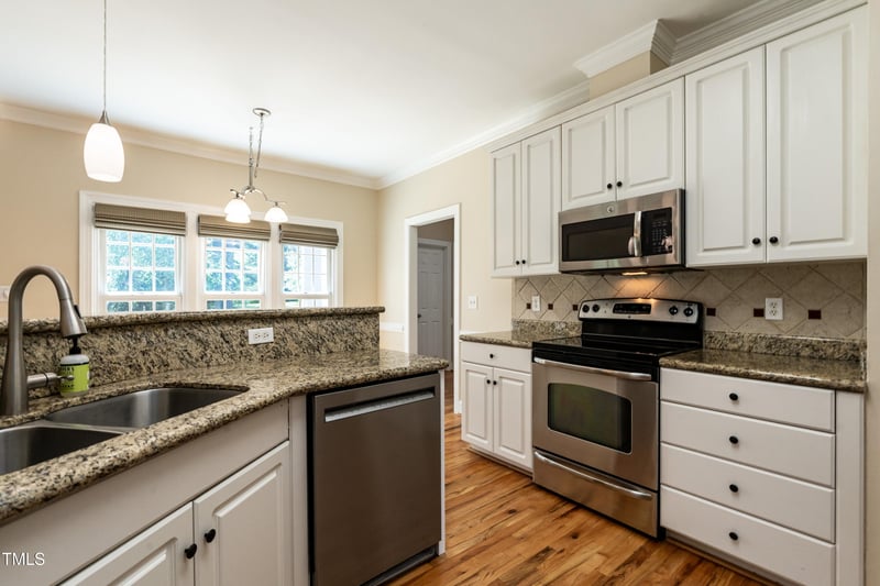 5812 Beaver Ln, Raleigh, NC 27604