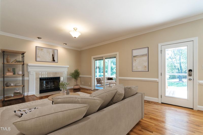 5812 N Beaver Ln, Raleigh, NC 27604