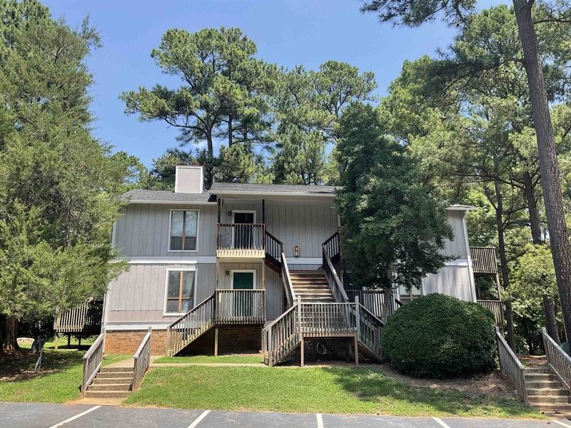 5812 Pointer Dr #101, Raleigh, NC 27609