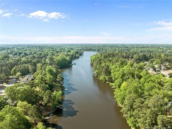 5812 Tuckertown Ln, Fayetteville, NC 28314