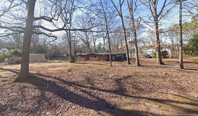 5813 Oak Forest Dr, Raleigh, NC 27616