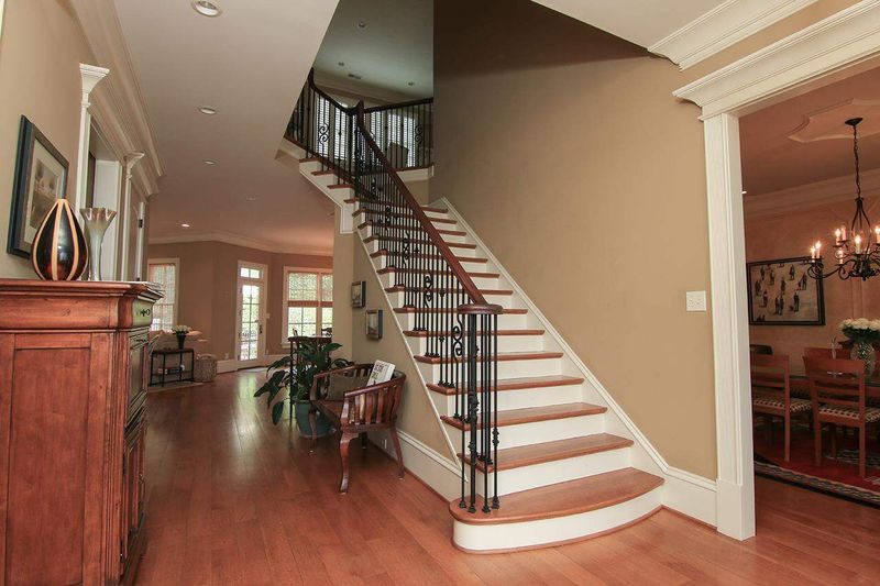 5816 Cavanaugh Dr, Raleigh, NC 27614
